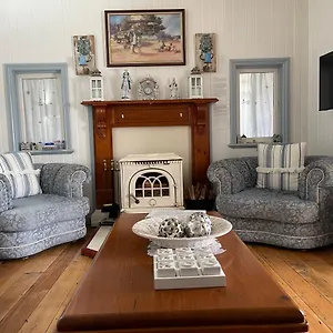  Bed & Breakfast Cherry Blossom Australia